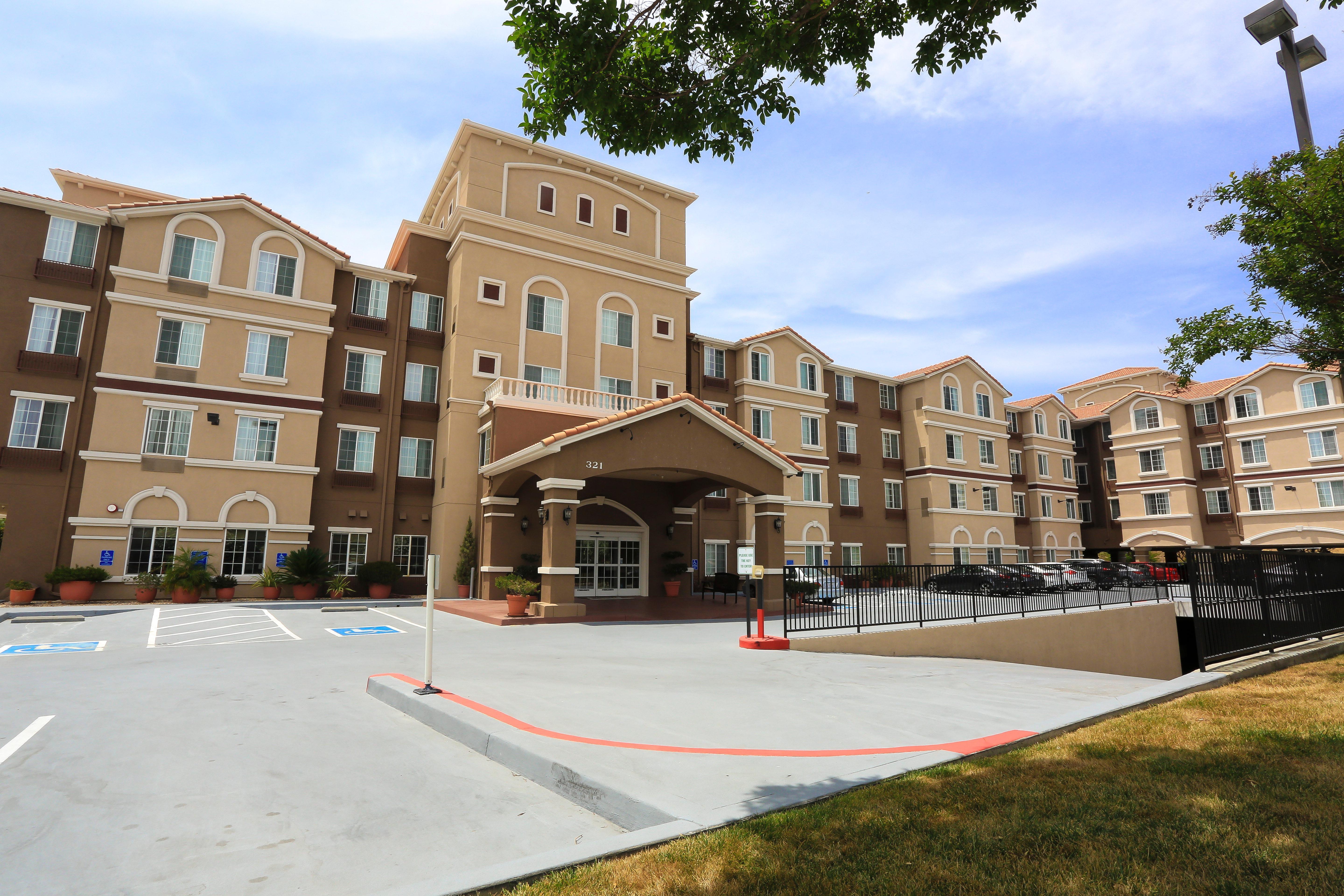 Staybridge Suites Silicon Valley - Milpitas By Ihg Εξωτερικό φωτογραφία